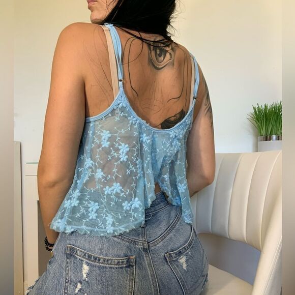 ⭐️ Flowy blue lace open back cropped tank top women’s extra small - Picture 1 of 4